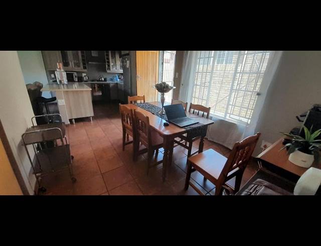 2 BEDROOM COMPLEX FOR SALE IN ELDORAIGNE